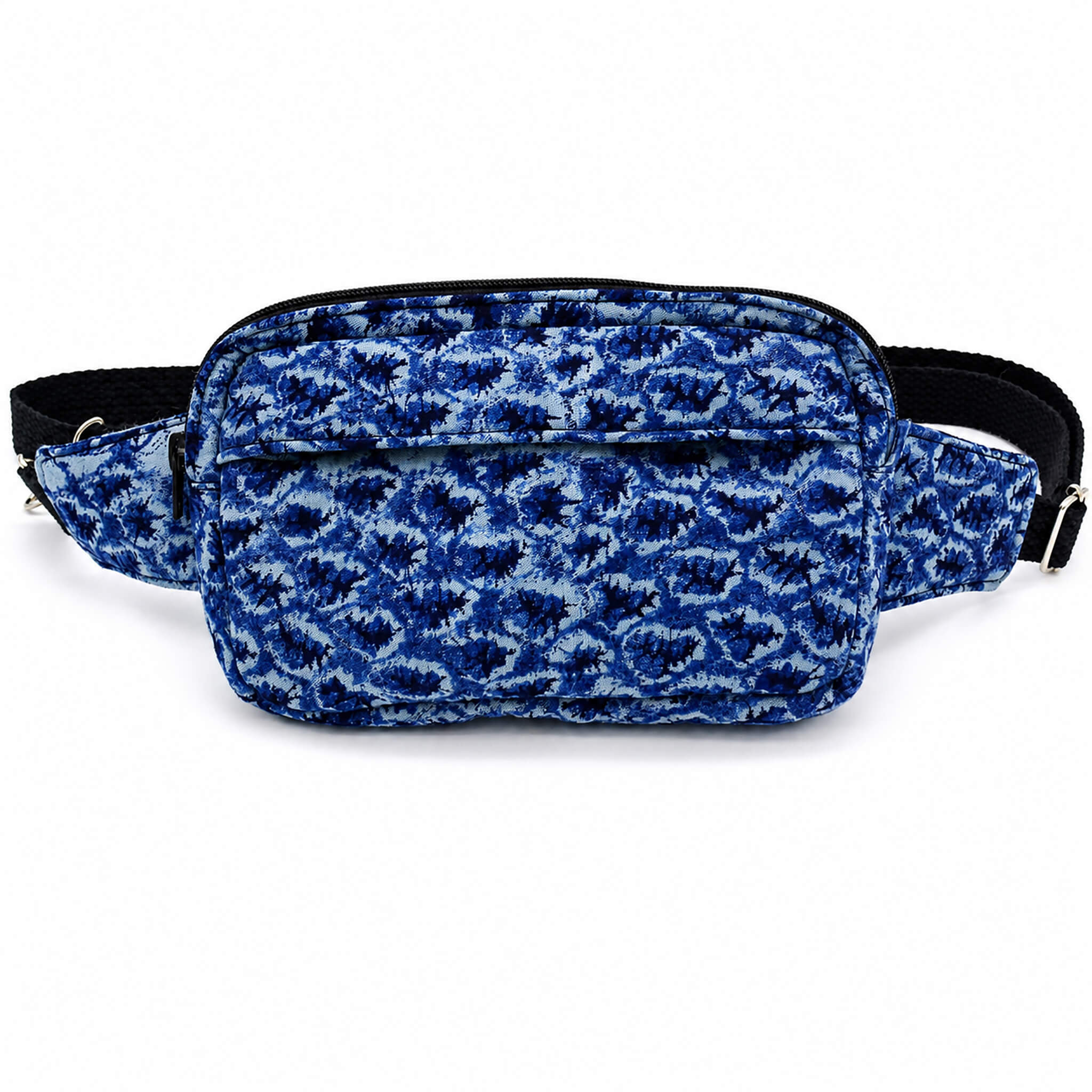 Sac bandoulière convertible bleu en tissu recyclé avec poche avant zippée, fait main à Montréal.
