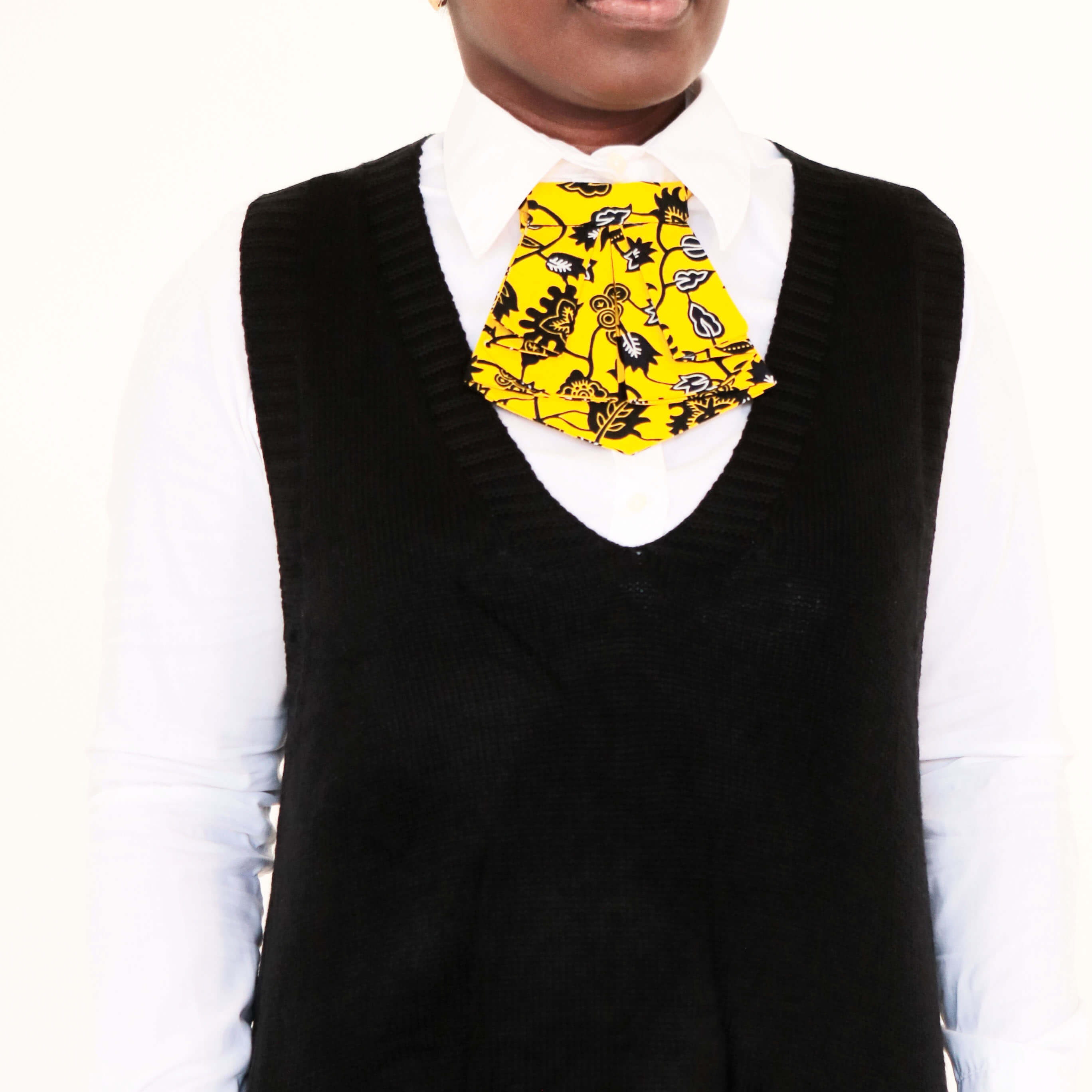 yellow and black short pleated tie for women handmade in Quebec