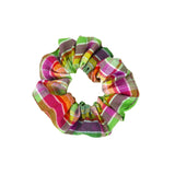 chouchou, élastique à cheveux avec des carreaux vert et rose en tissu madras
