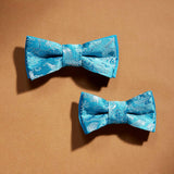 deux noeuds papillon assortis père et fils bleu en brocart chinois faits main au Québec, Canada
