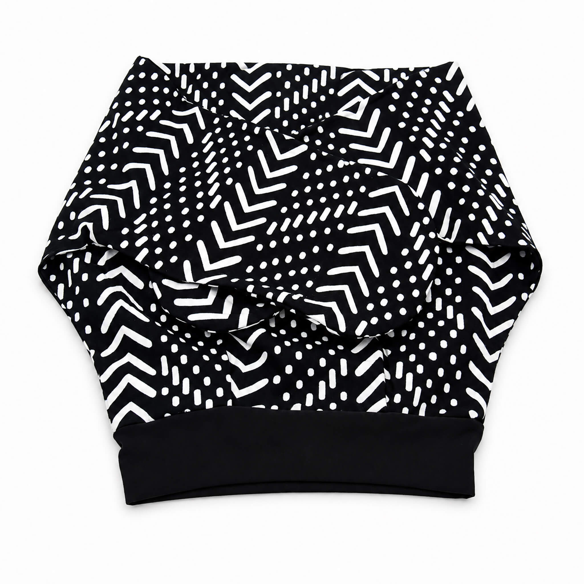 Turban noir et blanc à motifs bogolan avec fil métallique