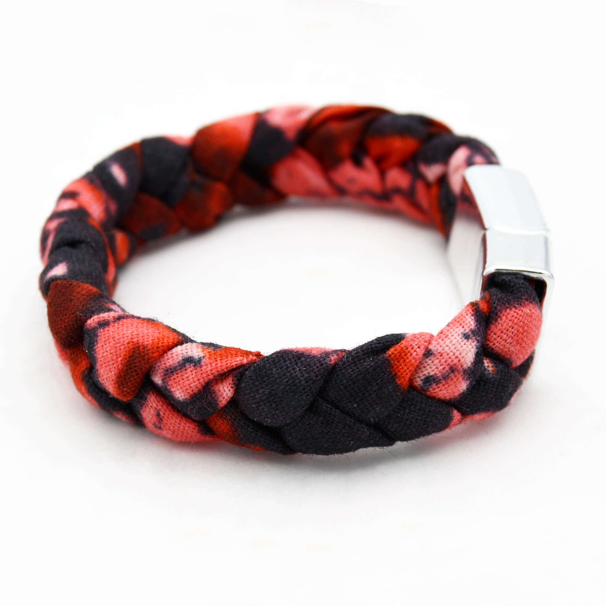Braided Red and Black Fabric Bracelet – Metal Clasp