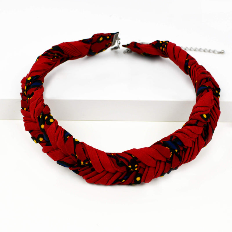 Braided necklace - red